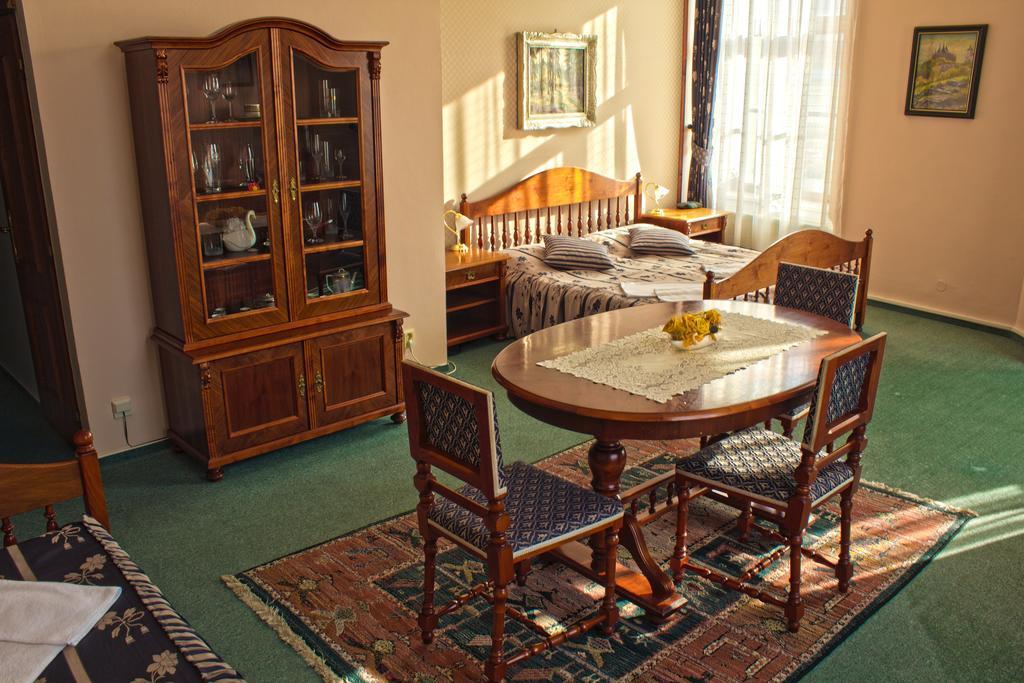 Hotel Zlata Stoupa Kutná Hora Chambre photo